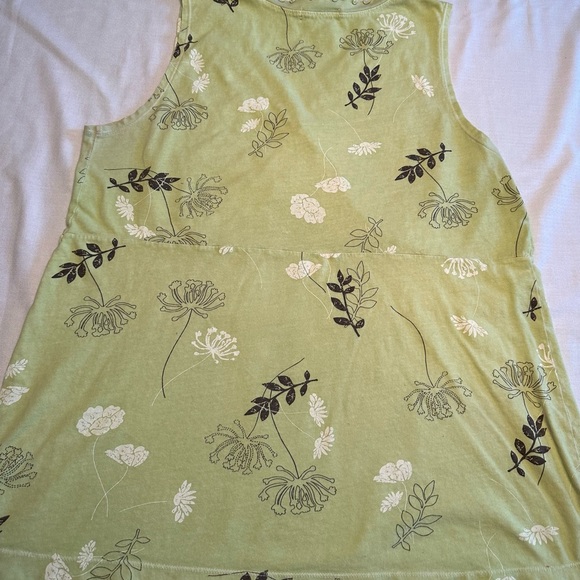 Fresh Produce. Green and Brown V -Neck tank top. Some fabric discolorations. - Picture 6 of 6